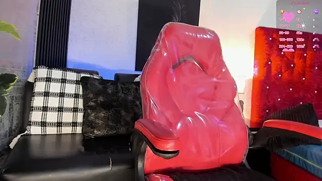 Snapshot of paulinasaeEnz chatting on 03-06-26, 01:40 paulinasaeEnz online show from 03-06-26, 01:40