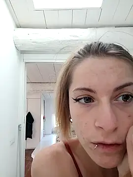 Snapshot of Cristina02 chatting on 05-01-26, 09:25 Cristina02 online show from 05-01-26, 09:25