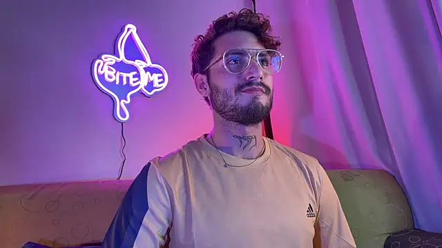 axel giracr online show from 12-01-25, 10:26