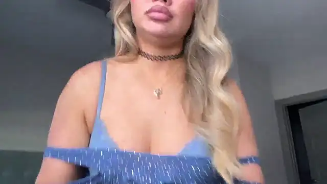 Snapshot of ElenaErickson chatting on 01-13-25, 11:06 ElenaErickson online show from 01-13-25, 11:06