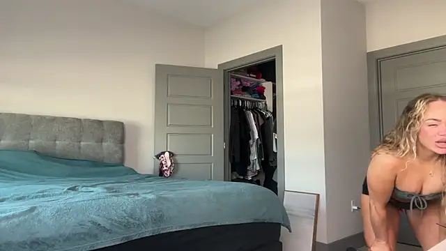 Snapshot of ElenaErickson chatting on 01-29-25, 08:35 ElenaErickson online show from 01-29-25, 08:35