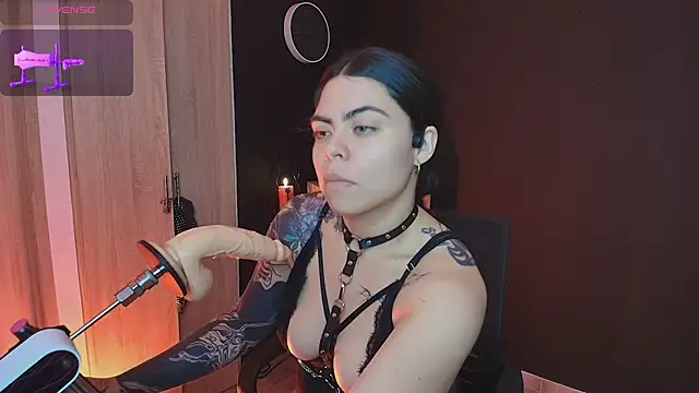  WednesdayFriday  online show from 11-12-25, 05:13