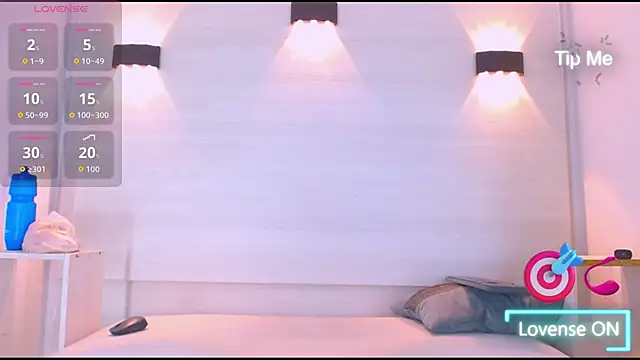 Snapshot of jeic_18 chatting on 09-29-25, 11:59 jeic 18 online show from 09-29-25, 11:59