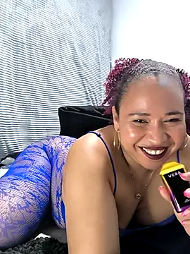 Snapshot of debboraWagner chatting on 05-10-26, 04:28 debboraWagner online show from 05-10-26, 04:28