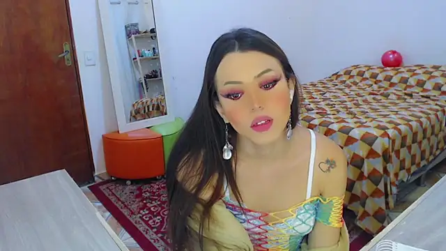 Snapshot of Sophie_Fantasys chatting on 05-21-26, 12:50 Sophie Fantasys online show from 05-21-26, 12:50