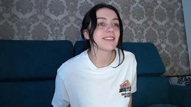 Louise Lavender online show from 02-26-25, 04:14