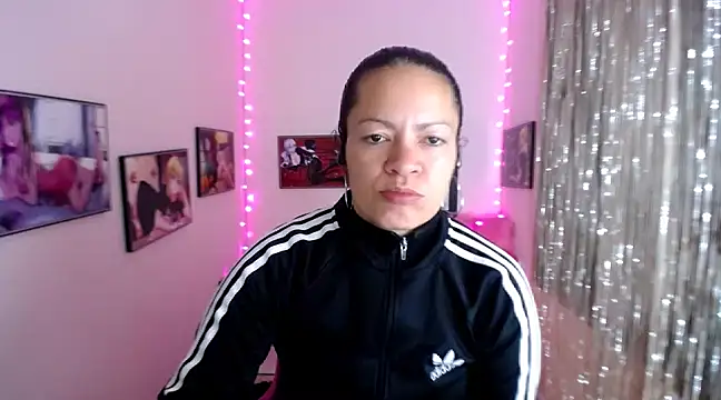 Cristal w online show from 02-24-25, 02:04