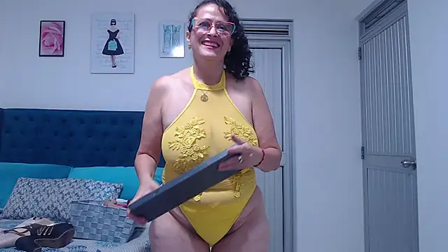ClayrRosse online show from 06-07-26, 01:43