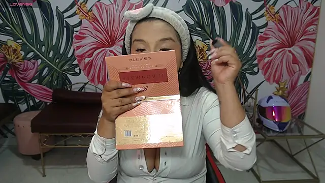 Small naughty  online show from 04-08-26, 01:11