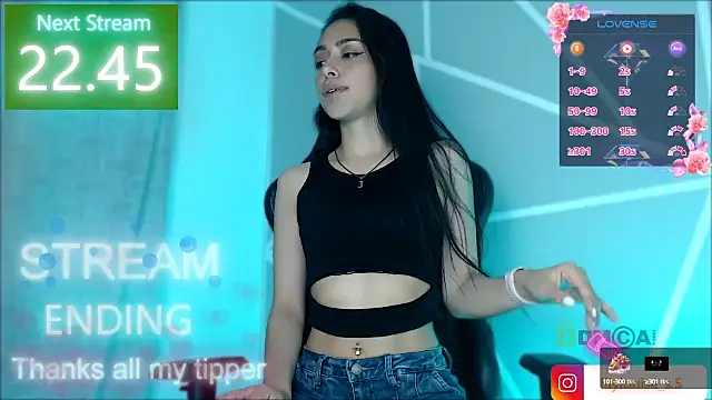 lilylouisee online show from 01-22-25, 08:49