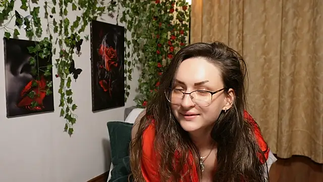 Snapshot of NaughtYHomemadE chatting on 10-09-25, 10:30 NaughtYHomemadE online show from 10-09-25, 10:30