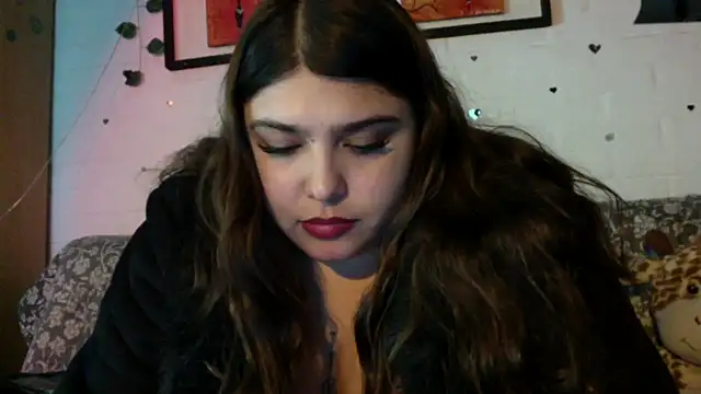 Snapshot of dreamgirl_sweet chatting on 06-01-26, 03:52 dreamgirl sweet online show from 06-01-26, 03:52
