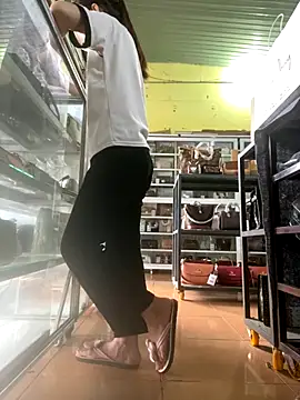 Rosa 998 online show from 11-17-25, 01:44