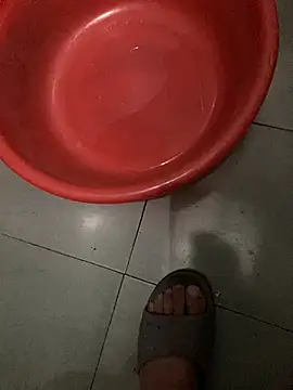 Snapshot of Beijing2000 chatting on 10-28-25, 12:58 Beijing2000 online show from 10-28-25, 12:58