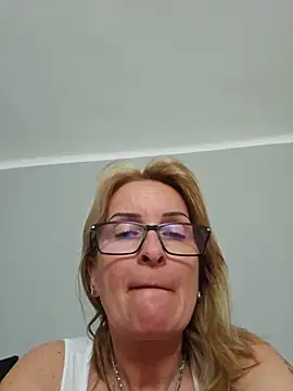 Steffi45 online show from 06-04-26, 08:20