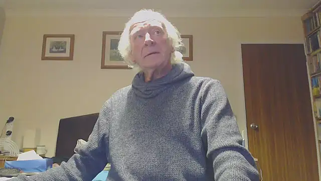 Snapshot of WaverlyKernow chatting on 01-12-25, 09:51 WaverlyKernow online show from 01-12-25, 09:51