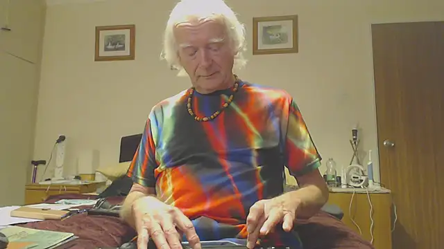 Snapshot of WaverlyKernow chatting on 02-07-25, 03:41 WaverlyKernow online show from 02-07-25, 03:41