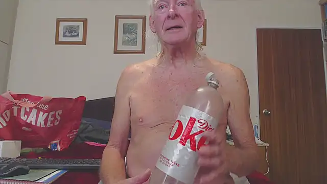 Snapshot of WaverlyKernow chatting on 09-24-25, 01:58 WaverlyKernow online show from 09-24-25, 01:58