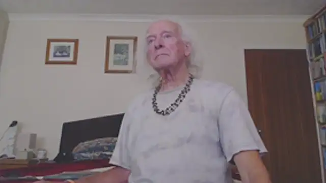 Snapshot of WaverlyKernow chatting on 10-24-25, 11:50 WaverlyKernow online show from 10-24-25, 11:50