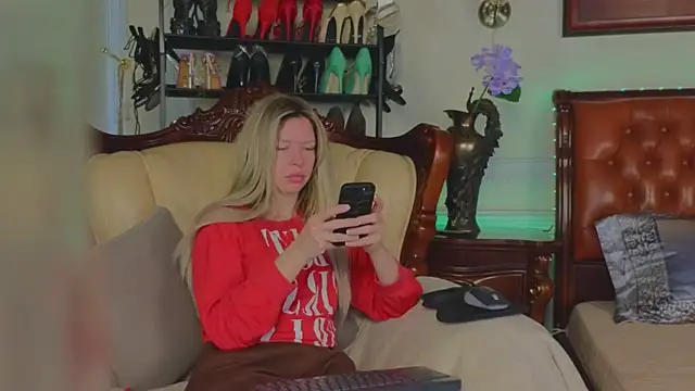 Real Tini online show from 03-20-26, 07:24