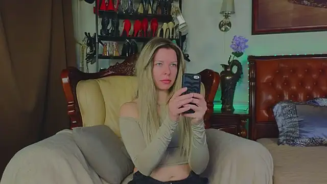 Real Tini online show from 03-21-26, 07:13