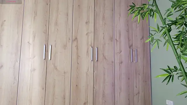 were-Naughty online show from 01-25-25, 04:35