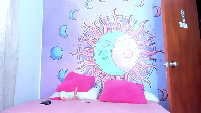 luna hoott online show from 04-18-26, 02:21