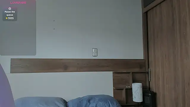 Snapshot of _fullmoon chatting on 02-25-25, 08:51 fullmoon online show from 02-25-25, 08:51