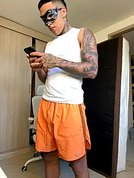 sendfer online show from 10-25-25, 10:04