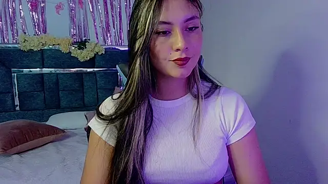 Lia 14  online show from 09-25-25, 10:24