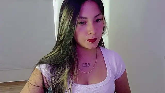 Lia 14  online show from 02-02-26, 08:18