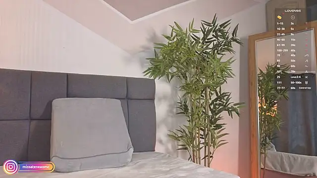 Snapshot of missatenea chatting on 11-01-25, 02:52 missatenea online show from 11-01-25, 02:52