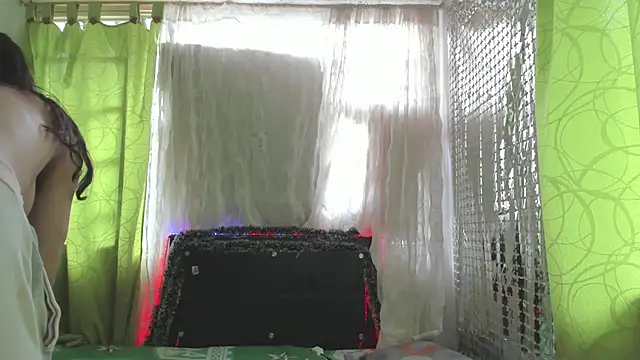 Snapshot of Megan_Miles02 chatting on 12-29-24, 05:33 Megan Miles02 online show from 12-29-24, 05:33