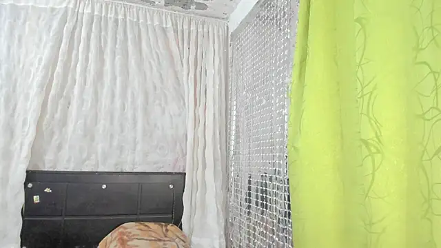 Snapshot of Megan_Miles02 chatting on 02-05-25, 03:02 Megan Miles02 online show from 02-05-25, 03:02