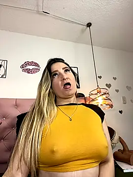 Snapshot of antonella87 chatting on 11-06-25, 10:10 antonella87 online show from 11-06-25, 10:10