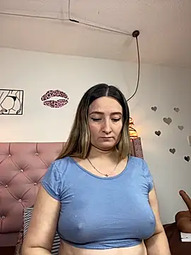 Snapshot of antonella87 chatting on 11-14-25, 11:13 antonella87 online show from 11-14-25, 11:13