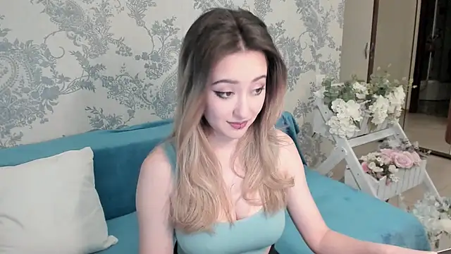 AlexaJang online show from 01-17-25, 06:44