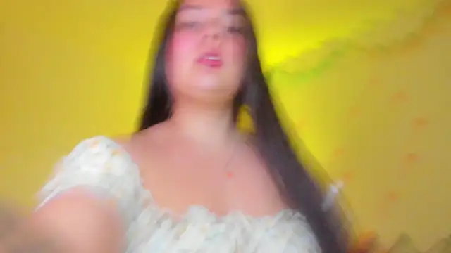 little tifanny82 online show from 04-22-26, 02:18