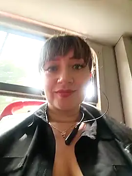 tata laima   online show from 04-14-26, 03:07