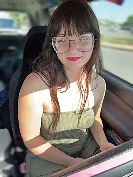 urpuppymoon online show from 04-22-26, 09:05