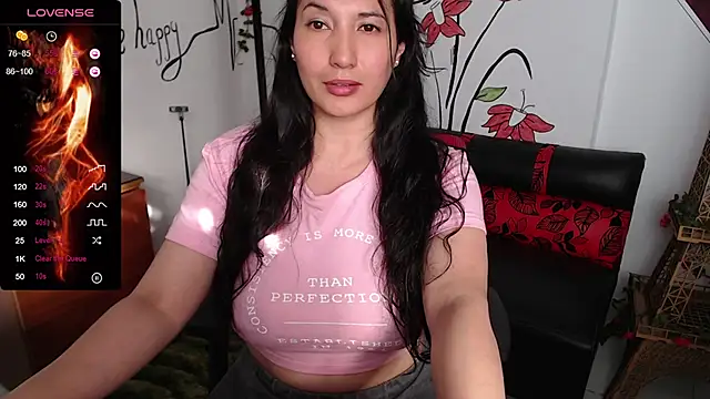 Snapshot of Roxanne_Ssummers chatting on 01-21-25, 09:25 Roxanne Ssummers online show from 01-21-25, 09:25