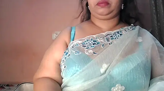 Snapshot of Ravina_patil1 chatting on 01-12-25, 04:50 Ravina patil1 online show from 01-12-25, 04:50