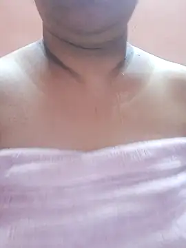 Snapshot of Ravina_patil1 chatting on 03-04-25, 10:35 Ravina patil1 online show from 03-04-25, 10:35