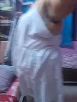 Snapshot of Ravina_patil1 chatting on 03-17-25, 05:16 Ravina patil1 online show from 03-17-25, 05:16