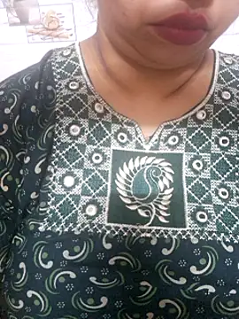 Snapshot of Ravina_patil1 chatting on 03-18-25, 08:37 Ravina patil1 online show from 03-18-25, 08:37