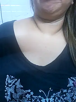 Snapshot of Ravina_patil1 chatting on 03-21-25, 10:17 Ravina patil1 online show from 03-21-25, 10:17