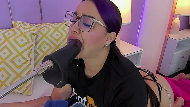 SophyRuiz  online show from 04-23-26, 11:53