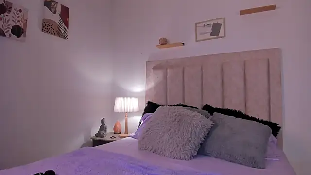 Snapshot of Avaline_Blancx chatting on 01-30-25, 02:49 Avaline Blancx online show from 01-30-25, 02:49