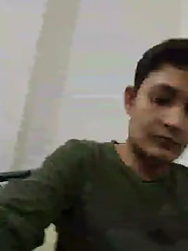 Snapshot of daddylove87 chatting on 05-03-26, 12:44 daddylove87 online show from 05-03-26, 12:44