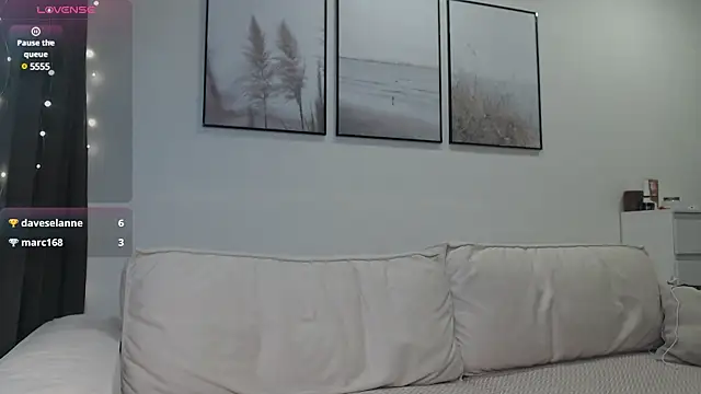 Snapshot of Linaa_Land chatting on 01-30-25, 06:00 Linaa Land online show from 01-30-25, 06:00